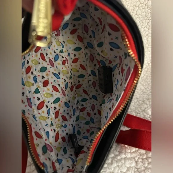 Loungefly Mickey Mouse & Friends Holiday Lights Crossbody & Wallet - LIGHTS UP! - Picture 3 of 11